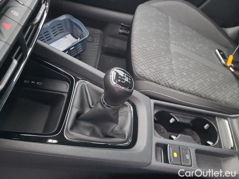  Skoda  Octavia  Lim. (NX3)(2020) Oct.2.0 TDI 110 Style #10