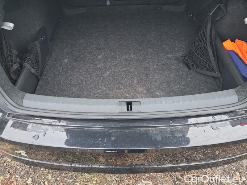  Skoda  Octavia  Lim. (NX3)(2020) Oct.2.0 TDI 110 Style #14