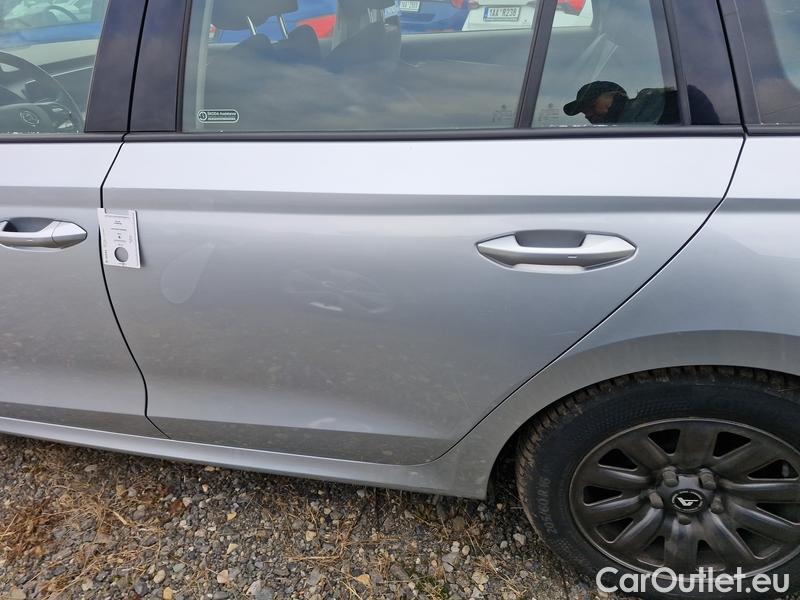  Skoda  Octavia  Combi (NX3)(2020) Oct.Combi 2.0TDI 85 Ambition #32