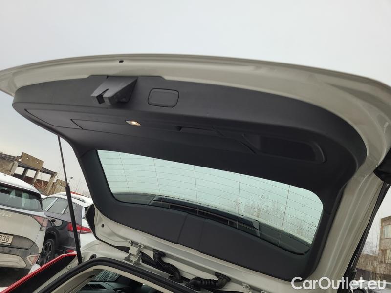  Volvo  V60  (2010)  B3 Momentum AT #12