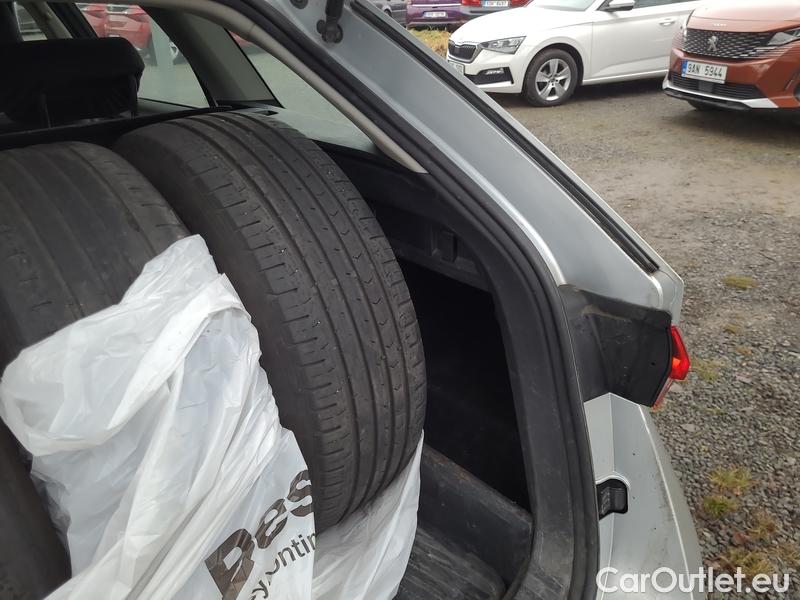  Skoda  Octavia  Combi (NX3)(2020) Oct.Combi 2.0TDI 85 Ambition #19