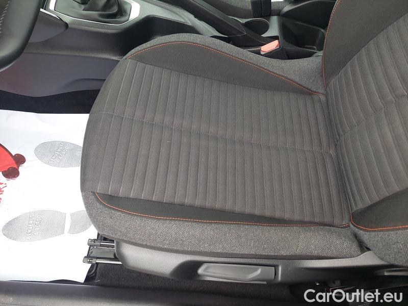  Peugeot  2008  (P1) (2019)  1.2PT 100 Active #6