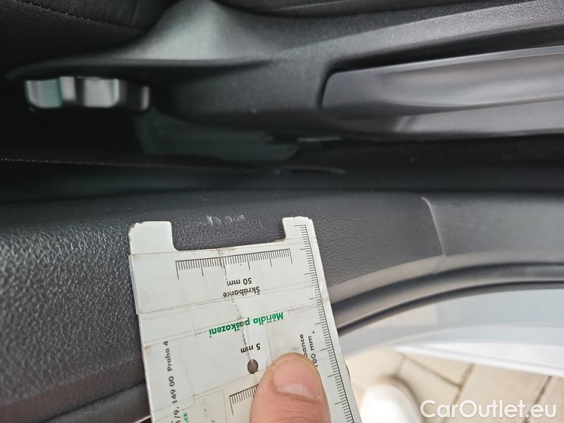  Skoda  Octavia  Lim. (NX3)(2020)  2.0TDI 85 Ambition 5d #16