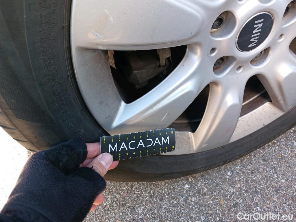  Mini  Countryman MINI  / 2020 / 5P / berlina con portón Cooper S E ALL4 #28