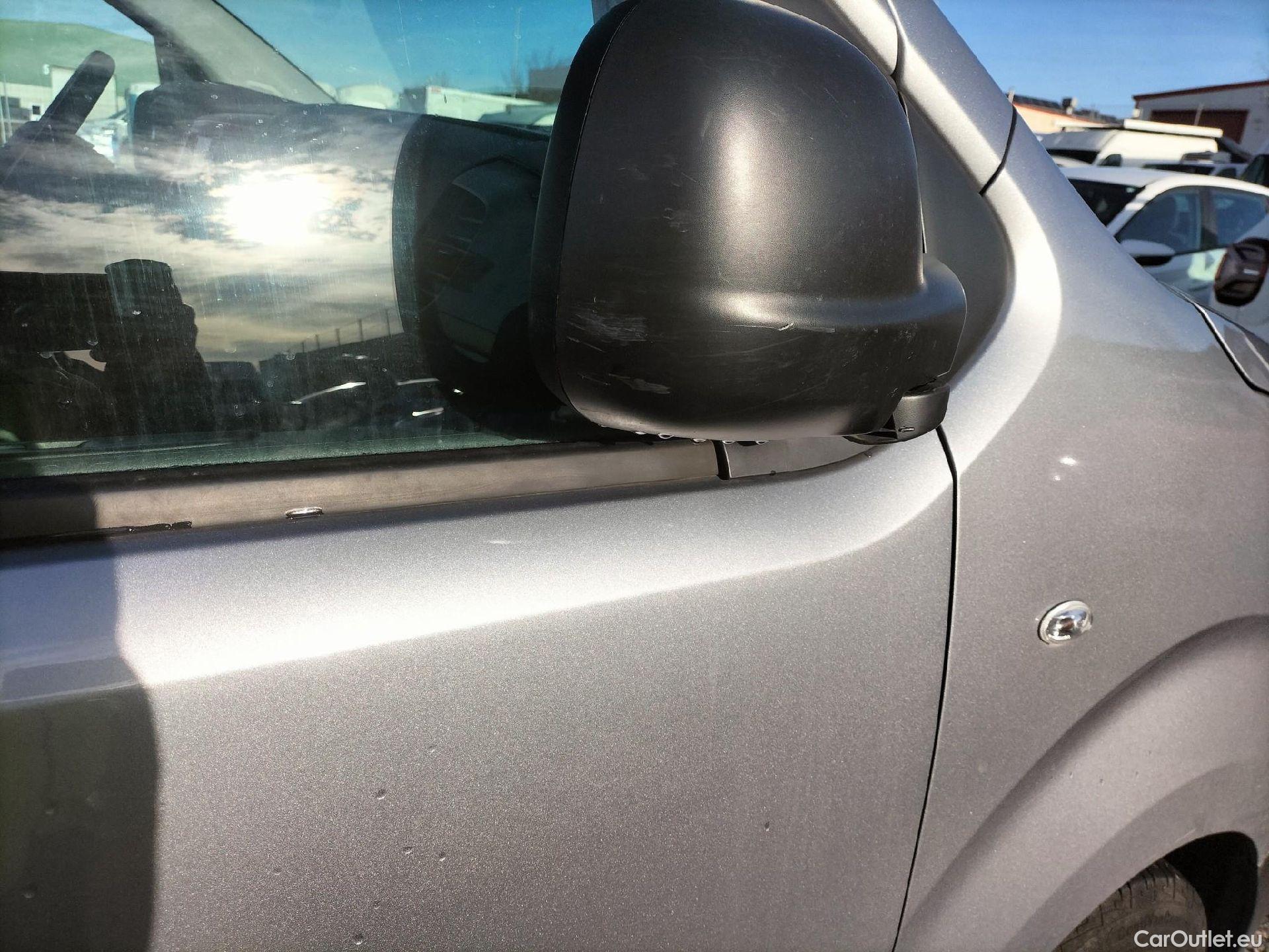  Opel  Vivaro OPEL  / 2019 / 4P / furgón 1.5 Diésel 88kW (120CV) M Std Select #54