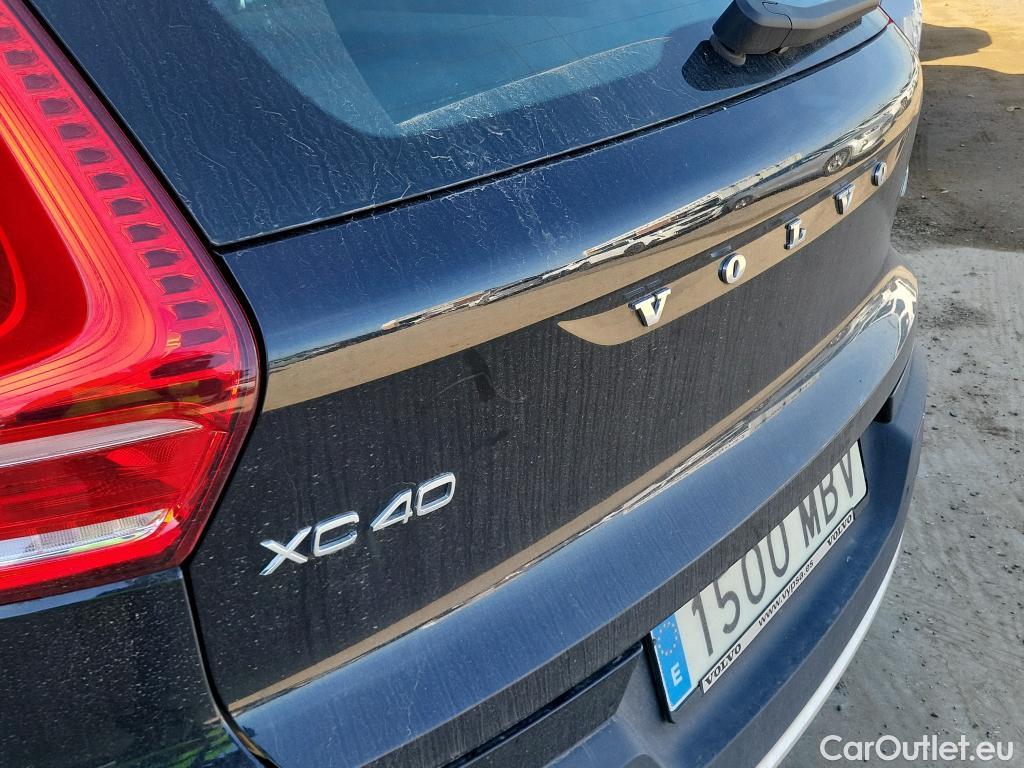  Volvo  XC 40 VOLVO XC40 / 2021 / 5P / todoterreno 1.5 T4 Recharge PHEV Core Auto #25