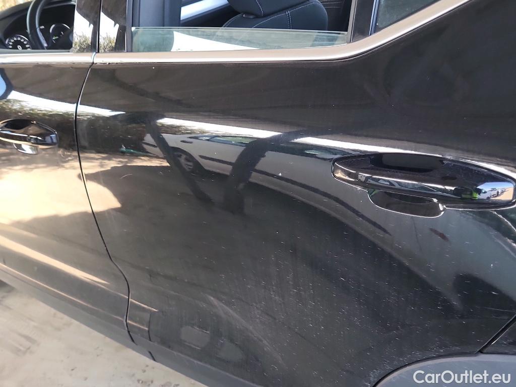  Volvo  XC 40 VOLVO XC40 / 2021 / 5P / todoterreno 1.5 T4 Recharge PHEV Core Auto #9