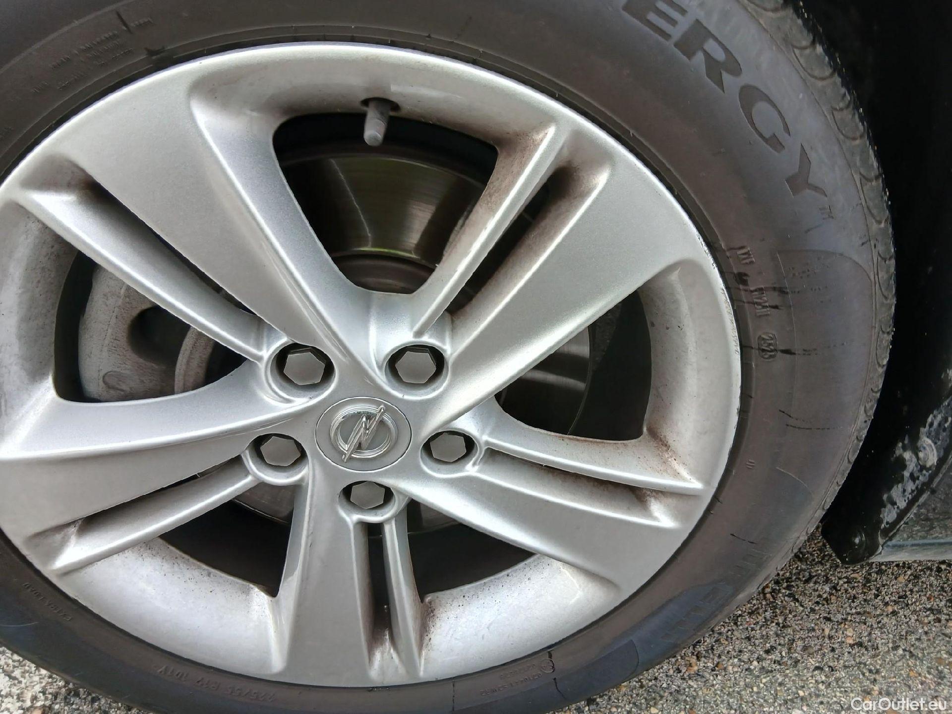  Land Rover  Discovery OPEL Insignia / 2020 / 5P / berlina con portón GS Business 1.5D DVH 130kW AT8 #2