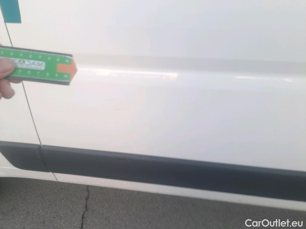  Peugeot  Boxer PEUGEOT  / 2014 / 4P / furgón 333 L2 H1 BHDI 103kW (140CV) S&S 6 V. M (AC) #71