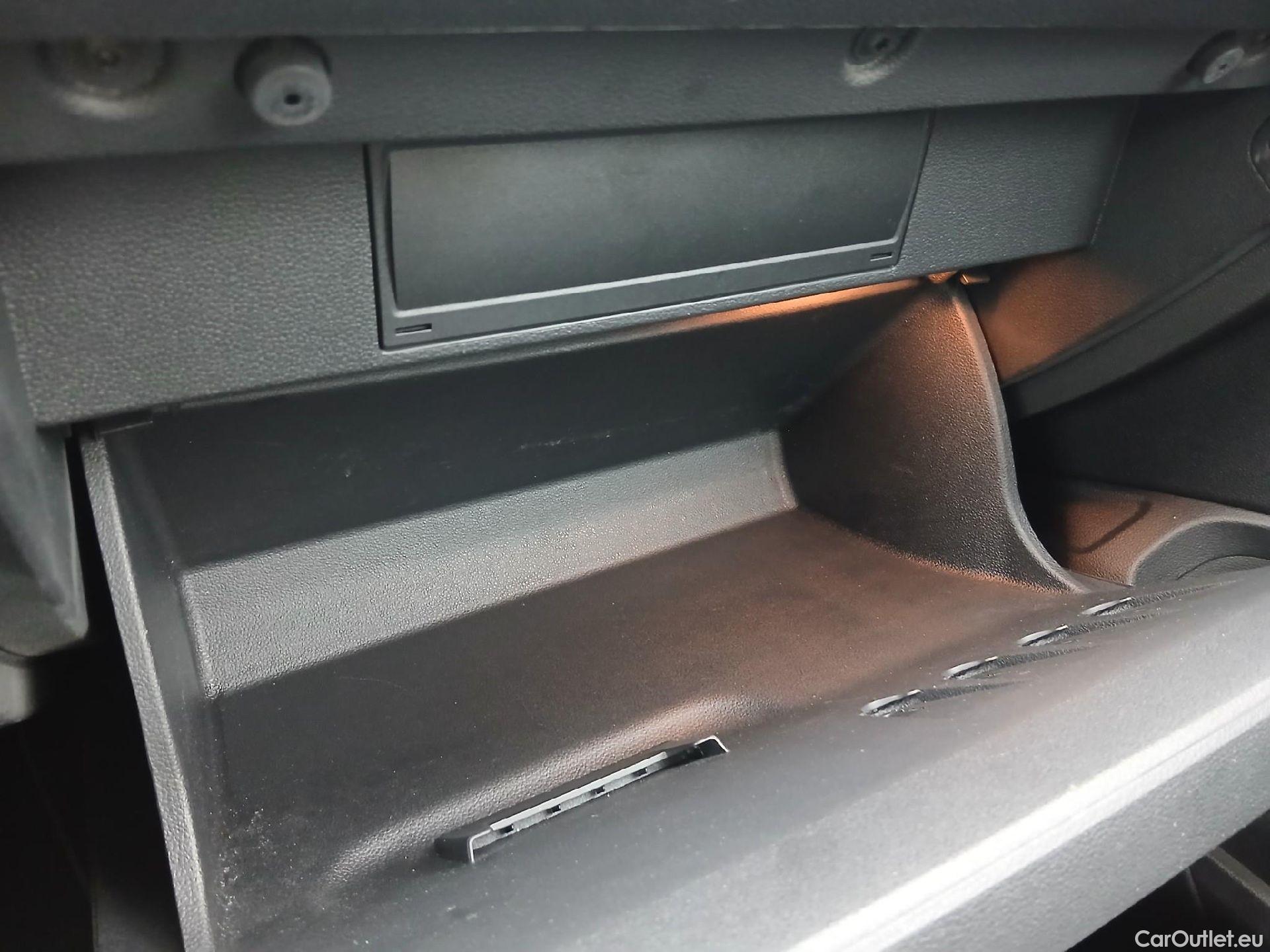  Volkswagen  T-ROC  1.0 TSI 110CV MT6 E6d #2