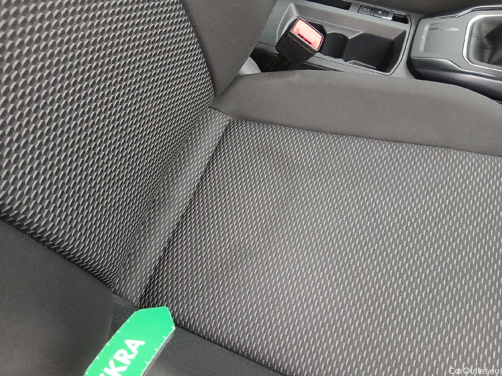  Volkswagen  T-ROC  1.0 TSI 110CV MT6 E6d #30