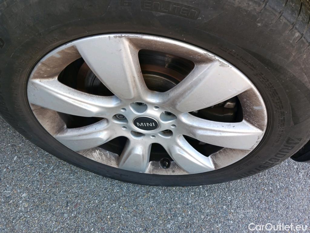  Mini  Countryman MINI  / 2020 / 5P / berlina con portón Cooper S E ALL4 #25