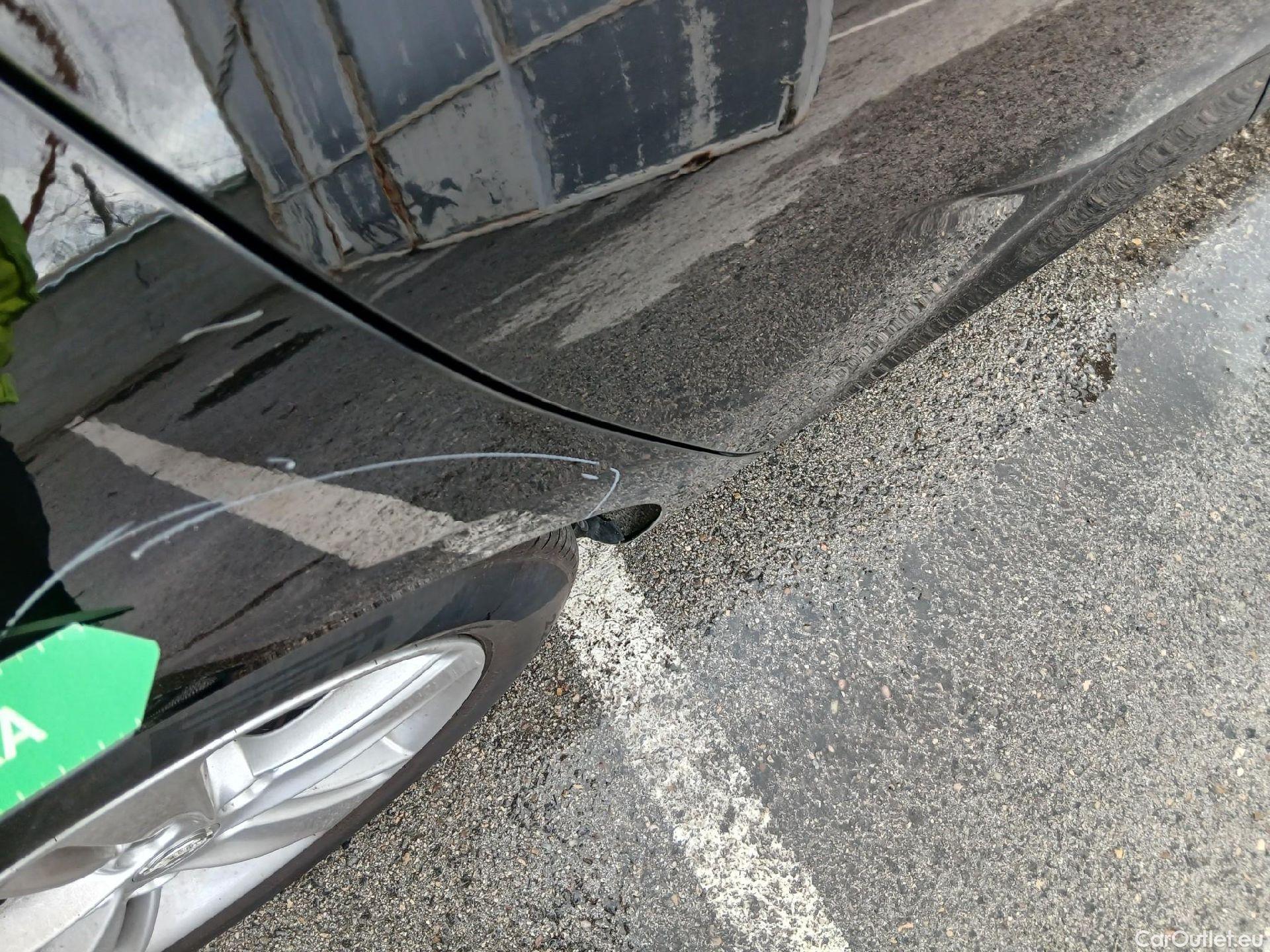  Land Rover  Discovery OPEL Insignia / 2020 / 5P / berlina con portón GS Business 1.5D DVH 130kW AT8 #25