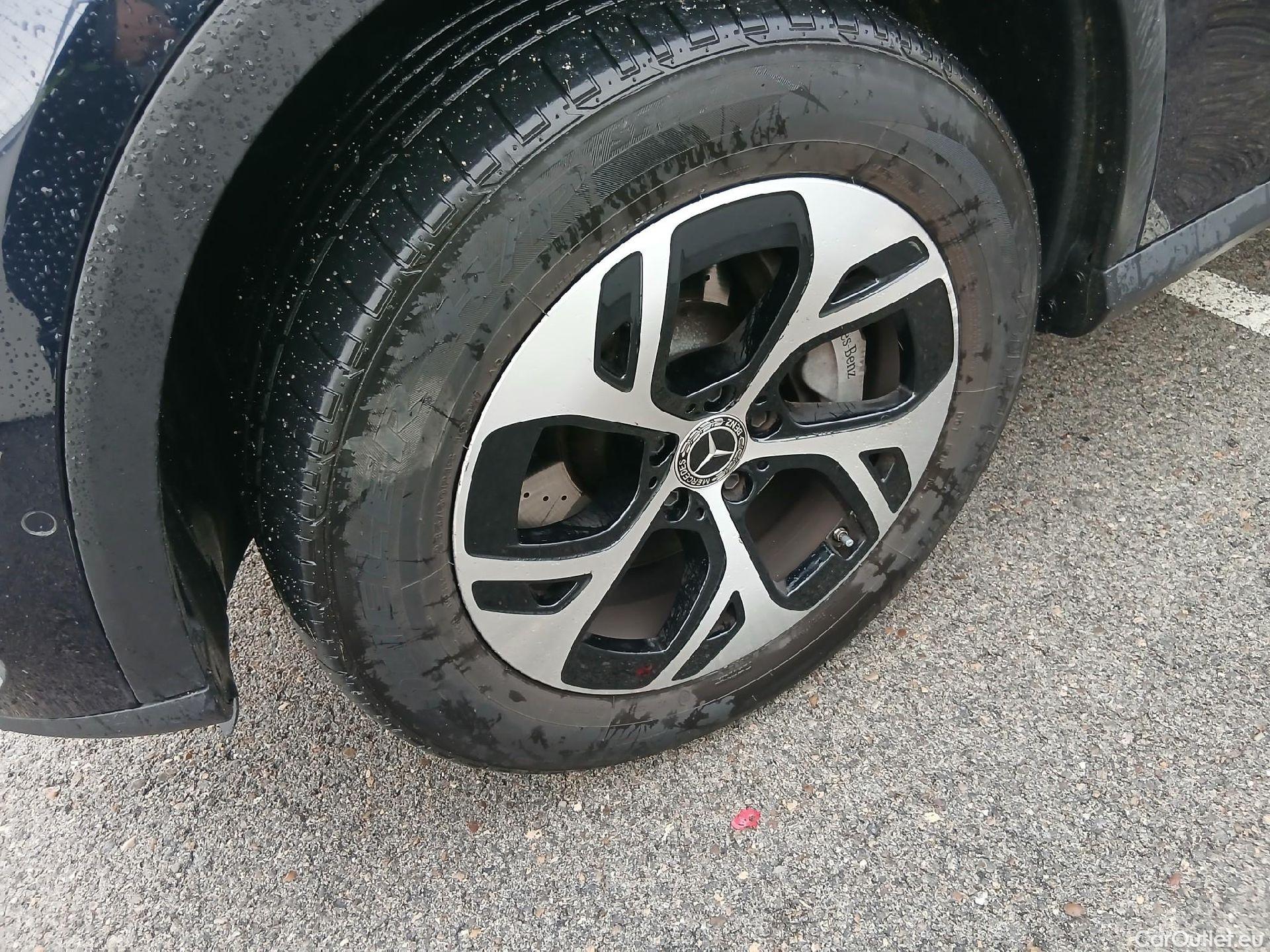  Mercedes  GLC Clase   300 de 4Matic (254.609)Avantgarde 2.0 335CV AT9 E6d #5