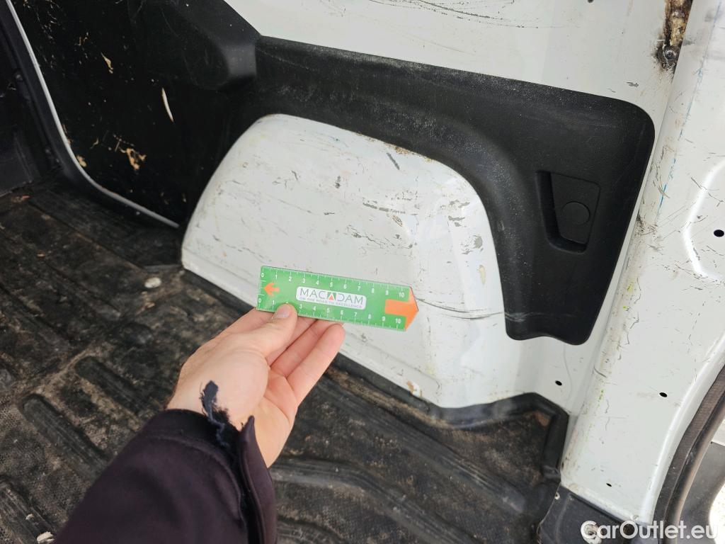  Mercedes  Citan MERCEDES-BENZ  / 2021 / 4P / furgón derivado de turismo 110 CDI 70kW Furgón Base Largo (AC) #25