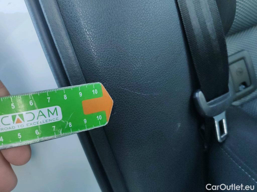  Audi  Q2 AUDI  / 2016 / 5P / todoterreno Design 30 TFSI 85kW (116CV) #6