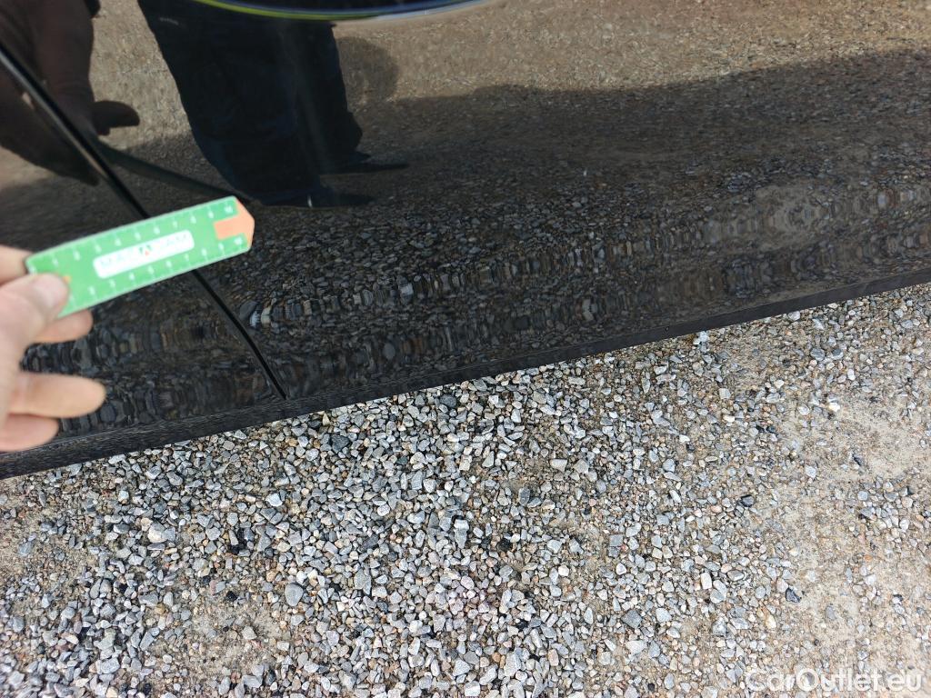  Bmw  Serie 3 BMW  / 2018 / 4P / sedán 318d Auto. #22