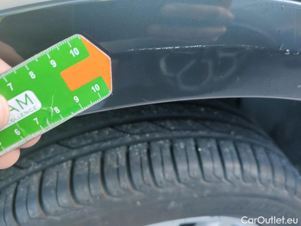  Audi  Q2 AUDI  / 2016 / 5P / todoterreno Design 30 TFSI 85kW (116CV) #20