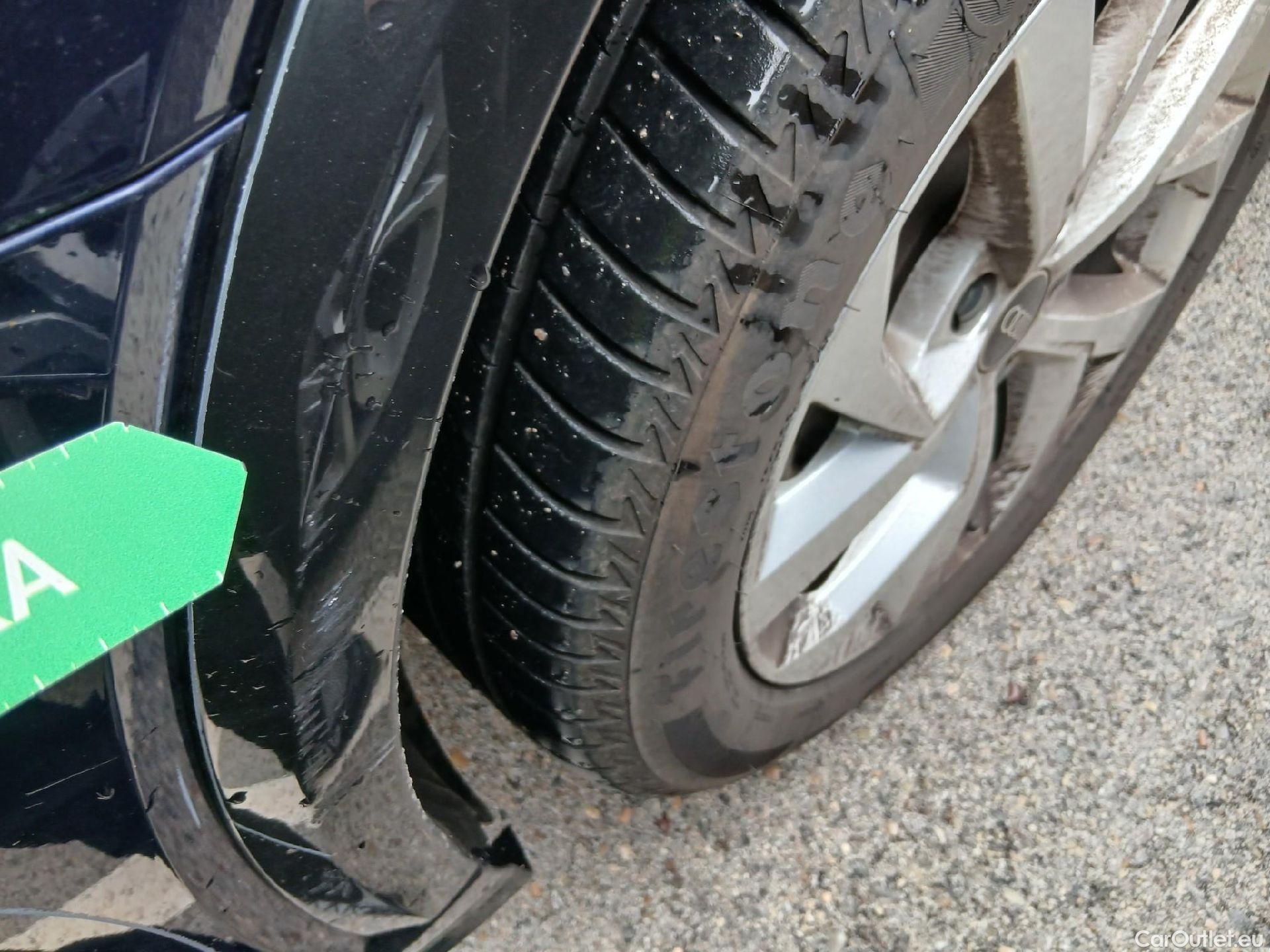  Audi  Q2 AUDI  / 2020 / 5P / todoterreno Advanced 30 TDI 85kW (116CV) #12