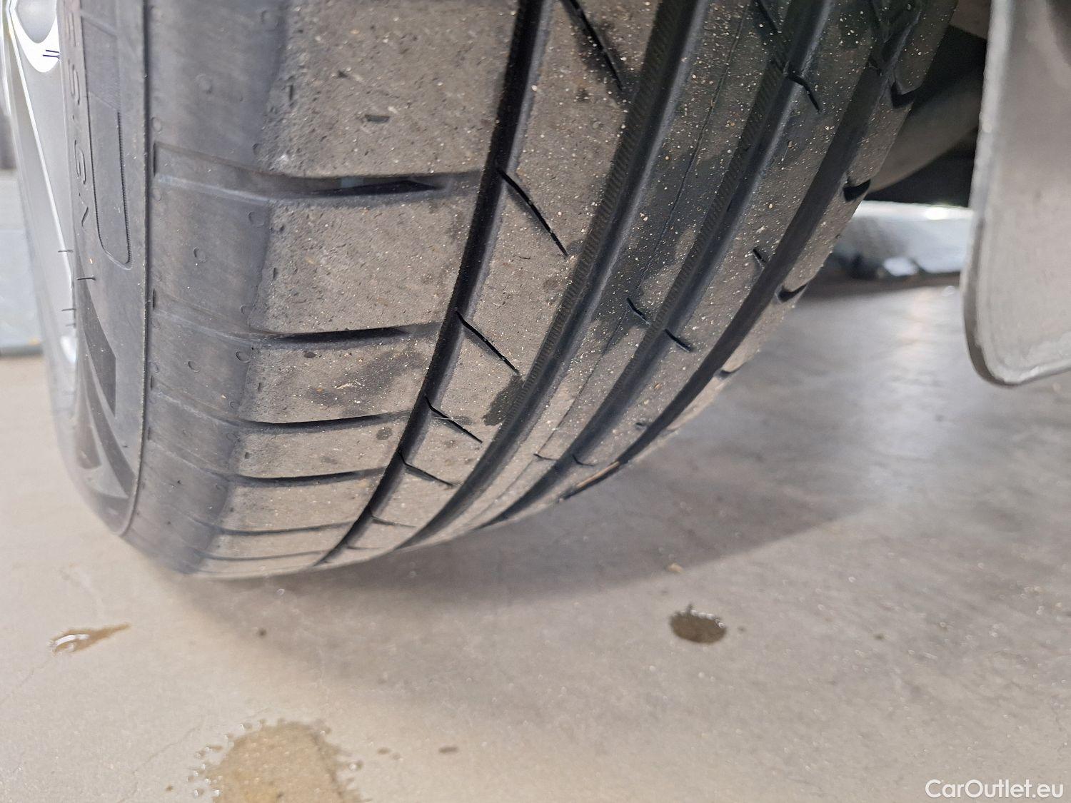  Alfa Romeo   STELVIO Alfa Romeo, '17, Alfa Romeo 2.0 200 Sprint AWD 5d #41