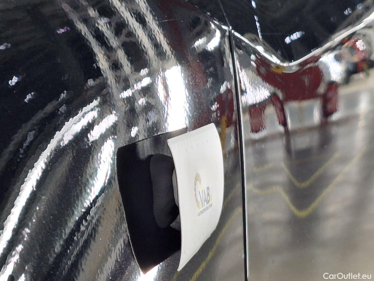  Audi  Q2 Audi,  FL'20, Audi  1.0 30 TFSI 81kW Attraction 5d #25