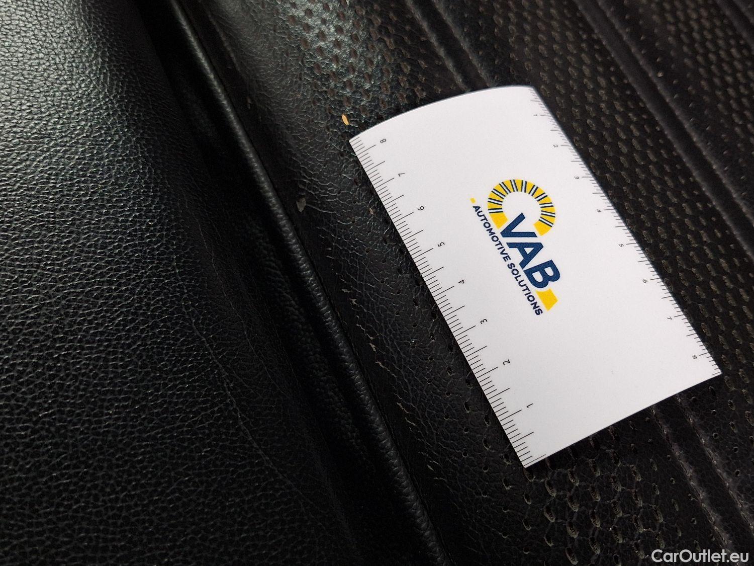  Alfa Romeo   STELVIO Alfa Romeo, '17, Alfa Romeo 2.0 200 Sprint AWD 5d #33