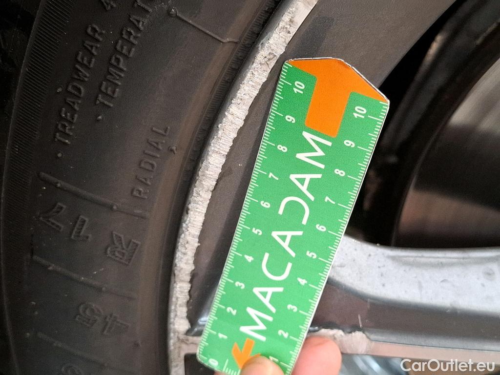  Bmw  Serie 1 Série 1 Berline 118 i Edition Sport 1.5 135CV BVA7 E6d #2