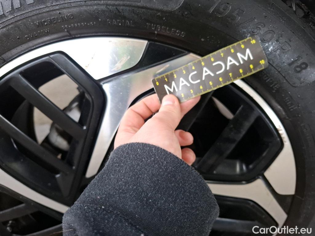  Citroen  C4  Berline Feel Pack Business 1.5 BlueHDI 130CV BVA8 E6d #36