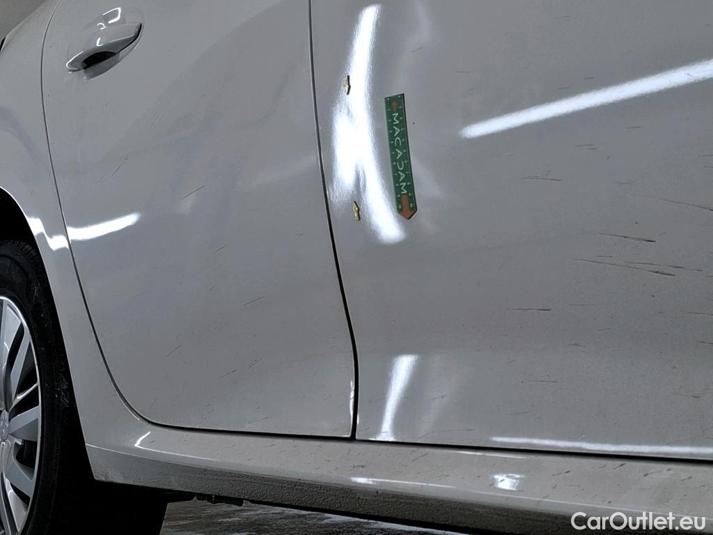  Peugeot  208  Premium 1.5 HDi 100CV BVM6 E6d #18