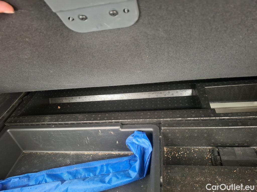  Citroen  C5 CITROEN  Aircross / 2018 / 5P / SUV Hybrid 225 ë-EAT8 Shine #15