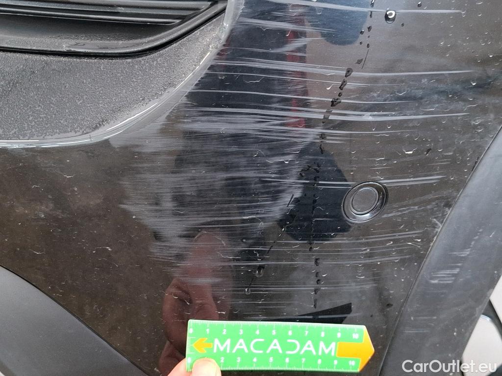  Citroen  C4 CITROEN  X / 2022 / 4P / Berline PureTech 130 S&S EAT8 Shine #5