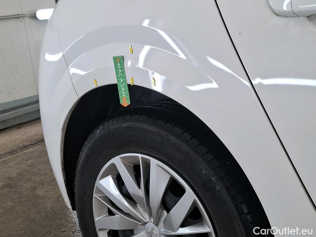  Peugeot  208  Premium 1.5 HDi 100CV BVM6 E6d #11