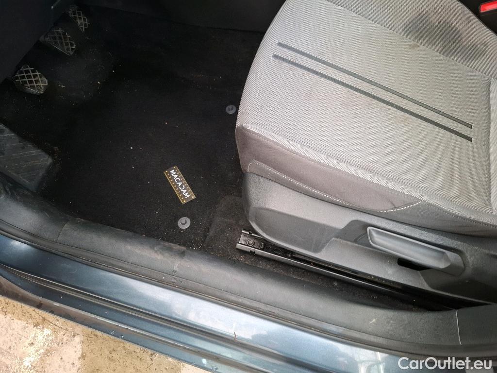  Seat  Leon  Business 1.0 TSI 110CV BVM6 E6d #77