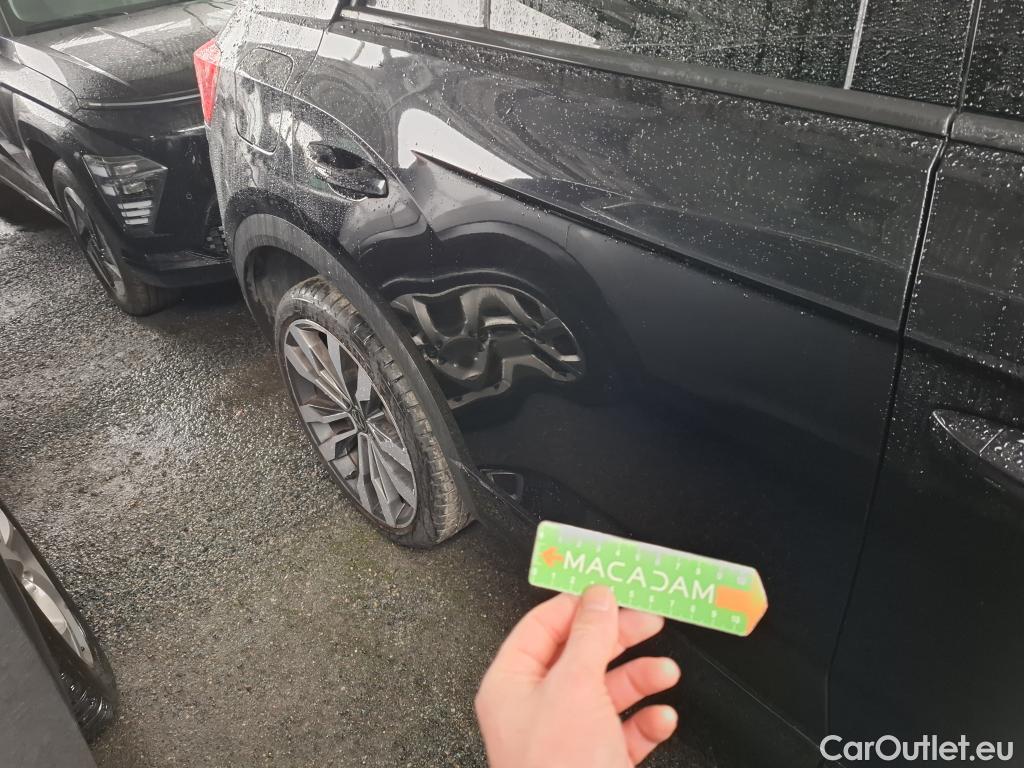  Volkswagen  T-ROC VOLKSWAGEN  / 2017 / 5P / SUV 1.5 TSI 150 EVO R-LINE DSG7 #24