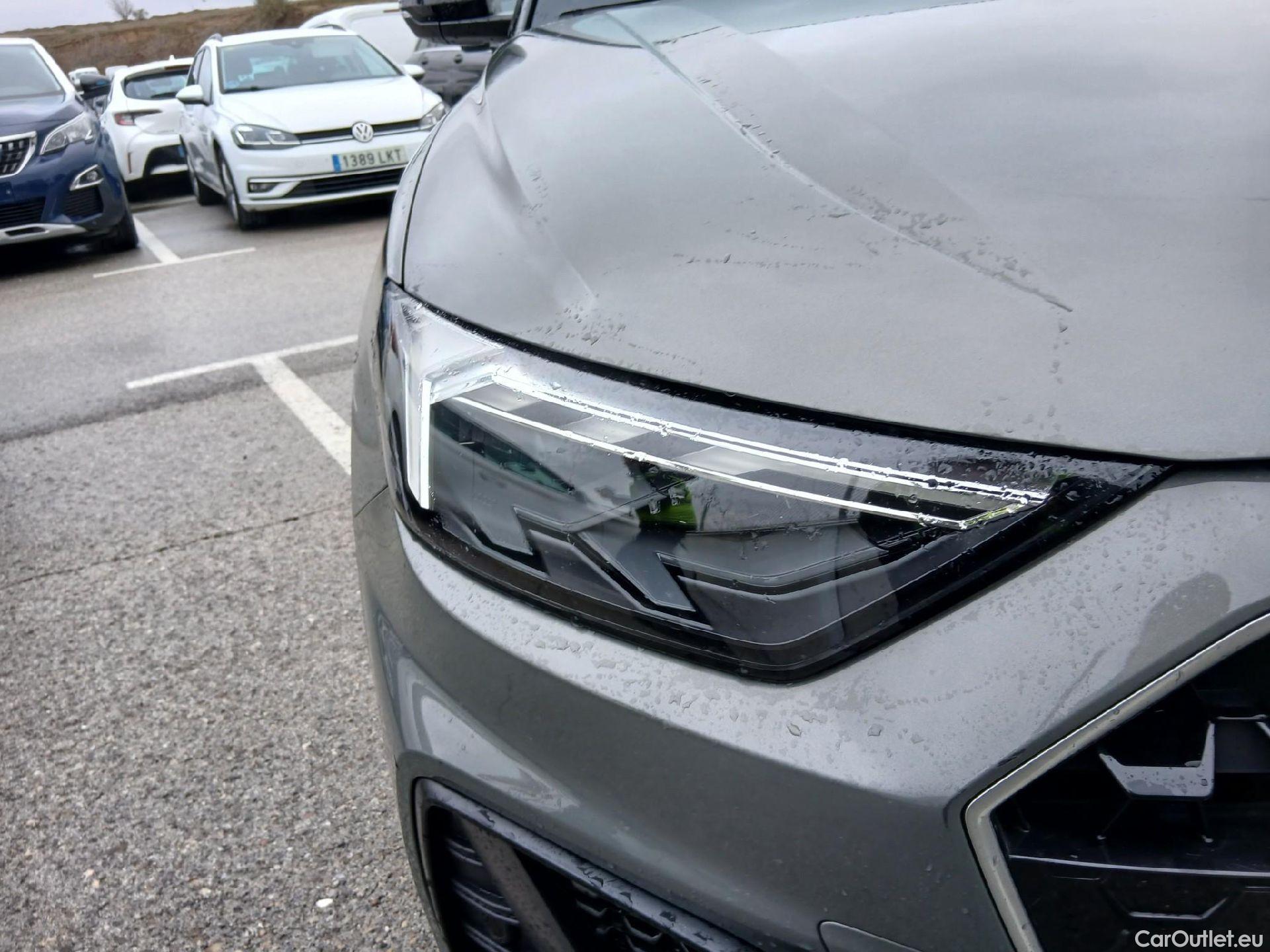  Audi  A1 Sportback AUDI A1 / 2018 / 5P / berlina con portón Sportback Adrenalin 30 TFSI 81kW S tron(SP) #9