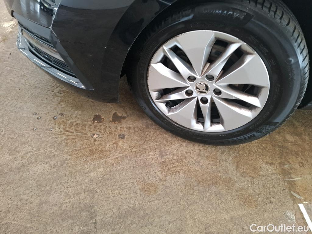  Skoda  Octavia  Break Business 2.0 TDI 150CV BVA7 E6d #42