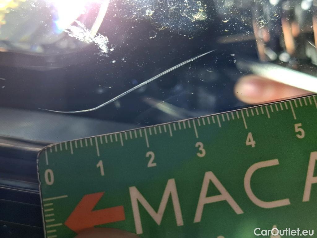  Volkswagen  T-ROC VOLKSWAGEN  / 2017 / 5P / SUV 1.5 TSI 150 EVO R-LINE DSG7 #77