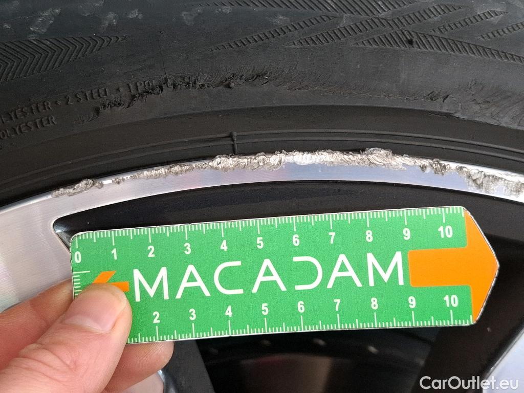  Volkswagen  T-ROC VOLKSWAGEN  / 2017 / 5P / SUV 1.5 TSI 150 EVO R-LINE DSG7 #62