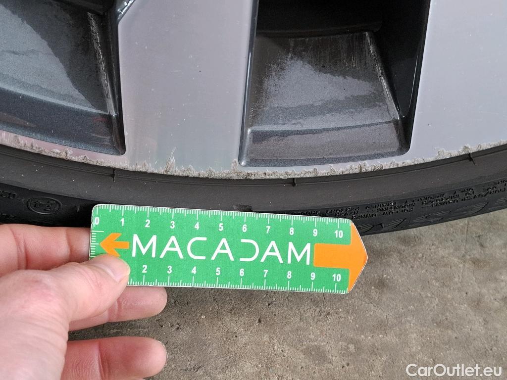  Volkswagen  T-ROC VOLKSWAGEN  / 2017 / 5P / SUV 1.5 TSI 150 EVO R-LINE DSG7 #56