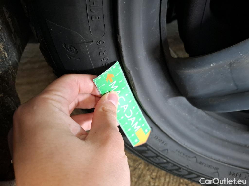  Renault  Megane RENAULT Mégane Société / 2020 / 5P / Berline / VU Air Nav réversible Blue dCi 115 - 21N #25