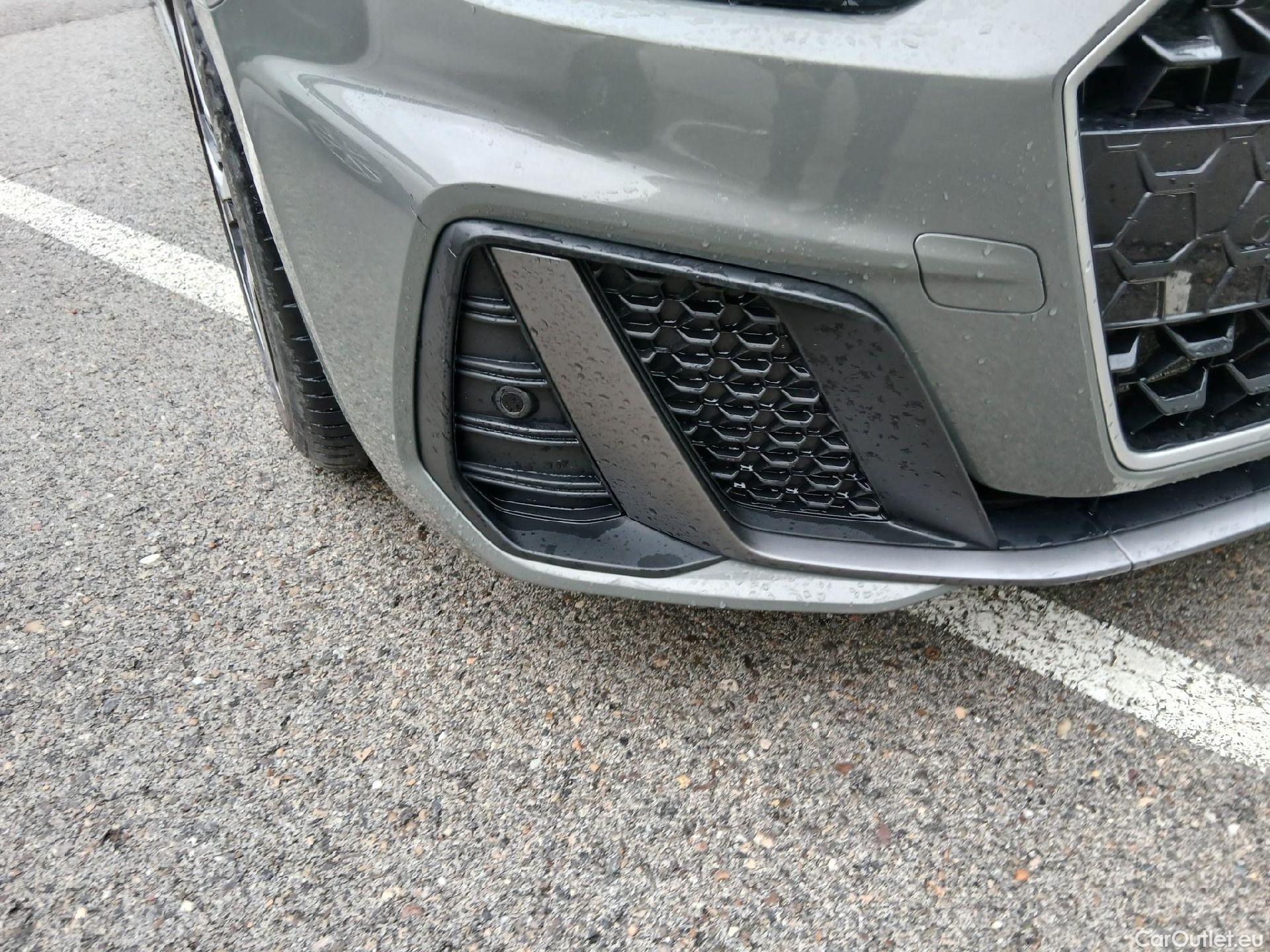  Audi  A1 Sportback AUDI A1 / 2018 / 5P / berlina con portón Sportback Adrenalin 30 TFSI 81kW S tron(SP) #7