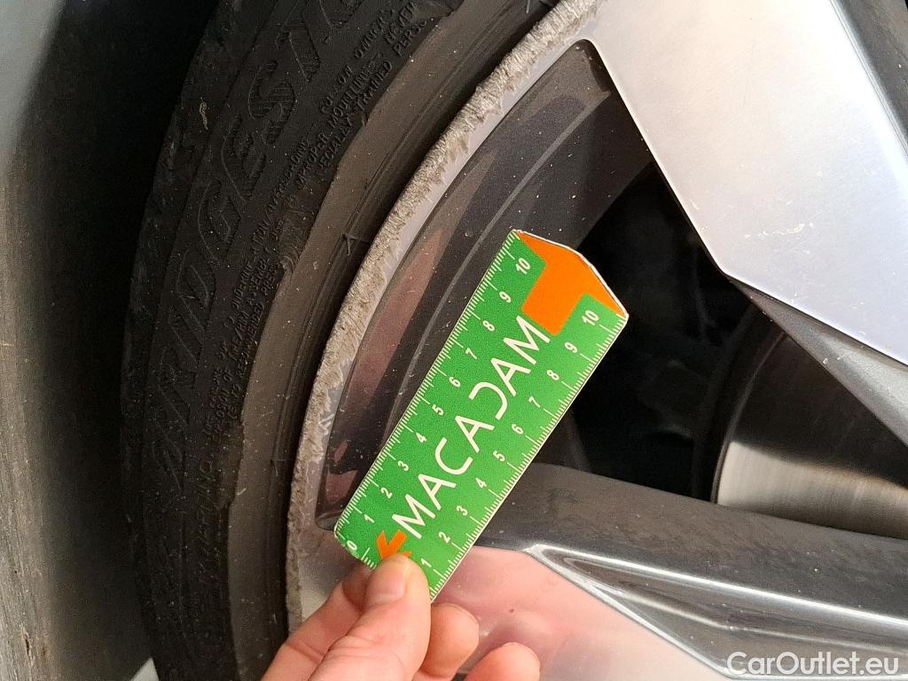  Volkswagen  T-ROC VOLKSWAGEN  / 2017 / 5P / SUV 1.5 TSI 150 EVO R-LINE DSG7 #41