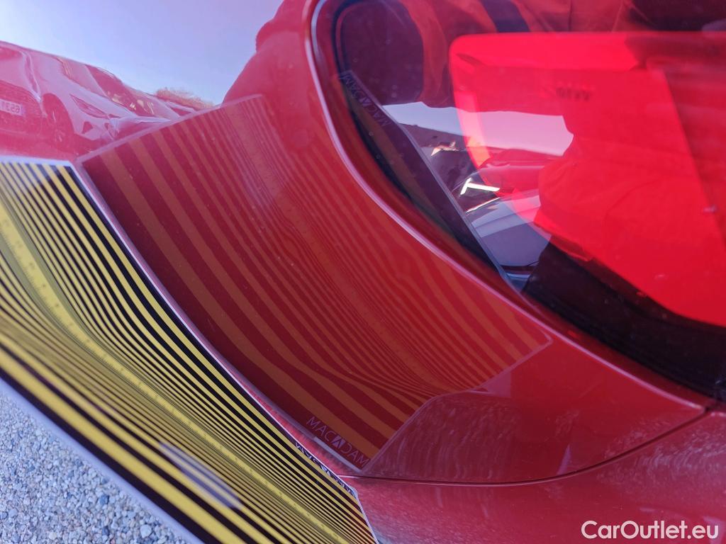  Bmw  Serie 1 BMW  / 2019 / 5P / berlina con portón 118i #35