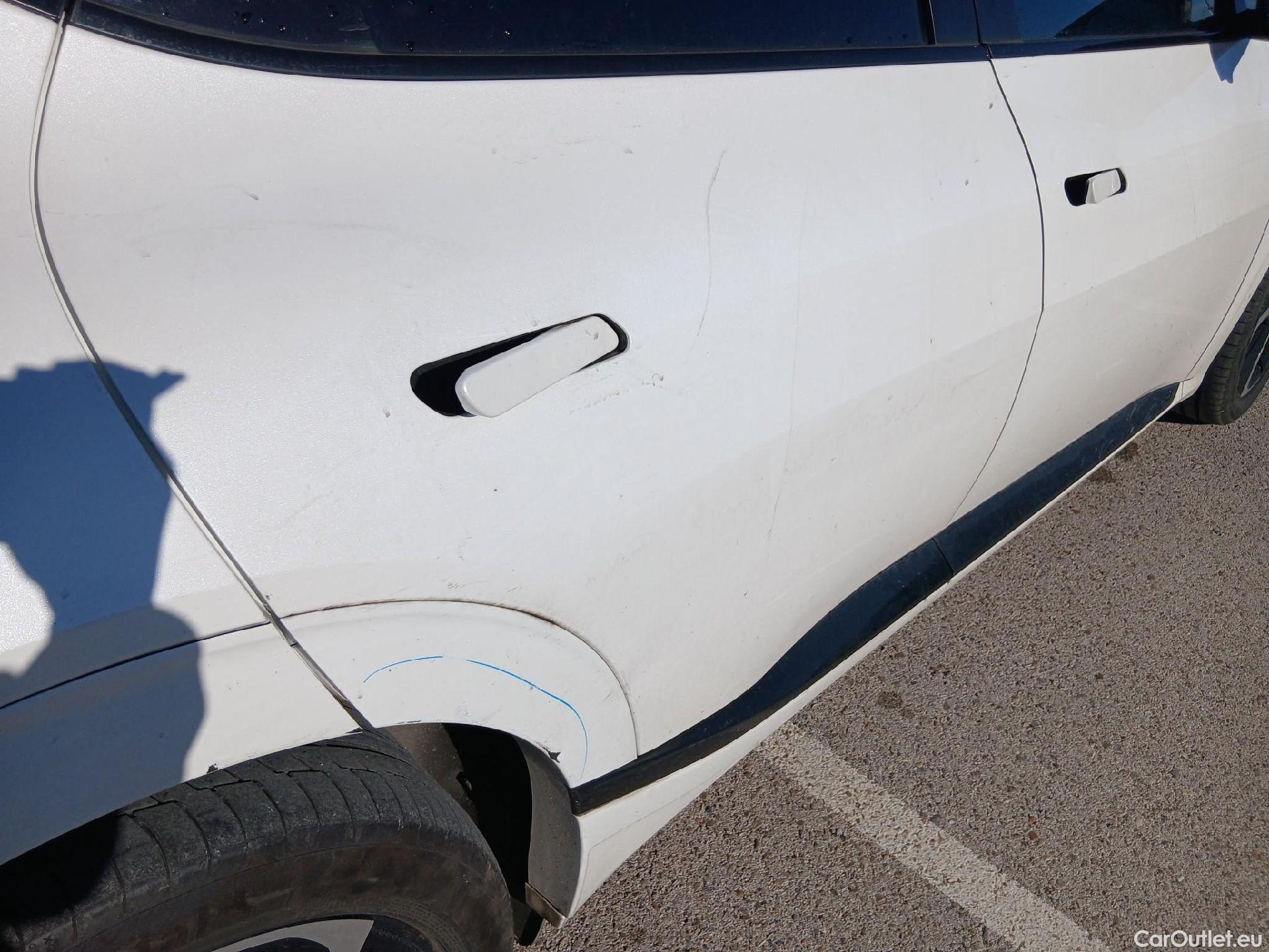  KIA  Ev6 KIA  / 2021 / 5P / todoterreno GT-Line 77,4kWh 168kW RWD Long Range #22