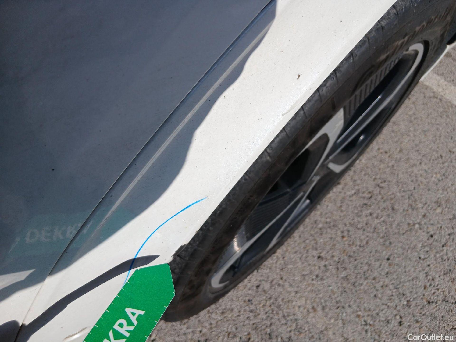  KIA  Ev6 KIA  / 2021 / 5P / todoterreno GT-Line 77,4kWh 168kW RWD Long Range #19