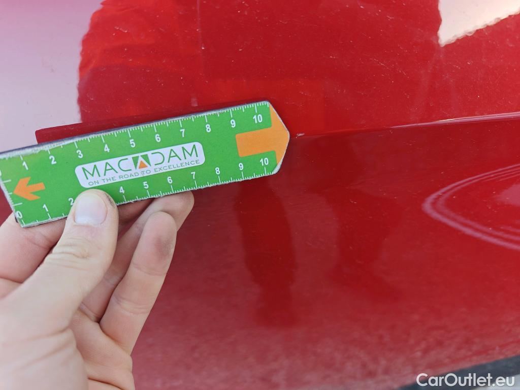  Bmw  Serie 1 BMW  / 2019 / 5P / berlina con portón 118i #33