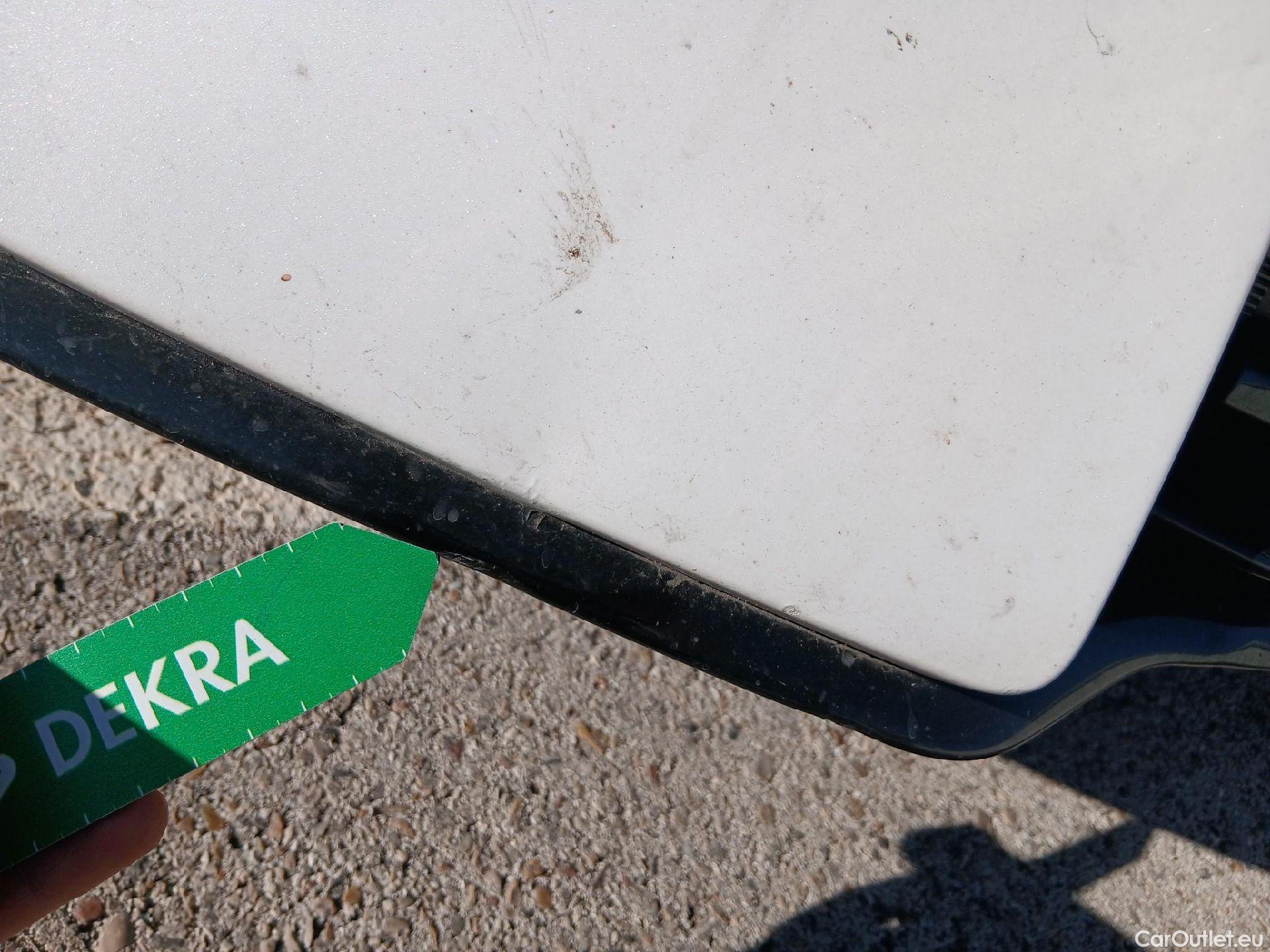  KIA  Ev6 KIA  / 2021 / 5P / todoterreno GT-Line 77,4kWh 168kW RWD Long Range #12