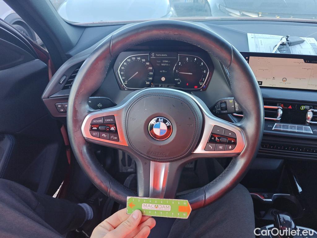  Bmw  Serie 1 BMW  / 2019 / 5P / berlina con portón 118i #22