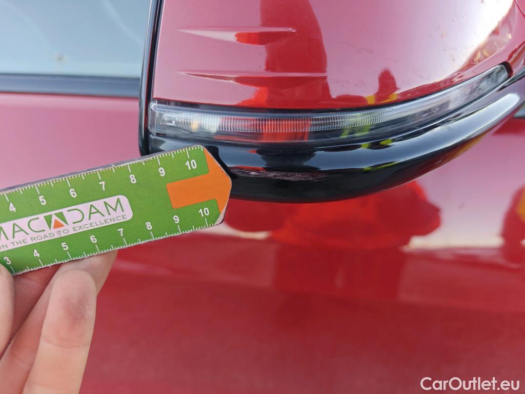  Bmw  Serie 1 BMW  / 2019 / 5P / berlina con portón 118i #27