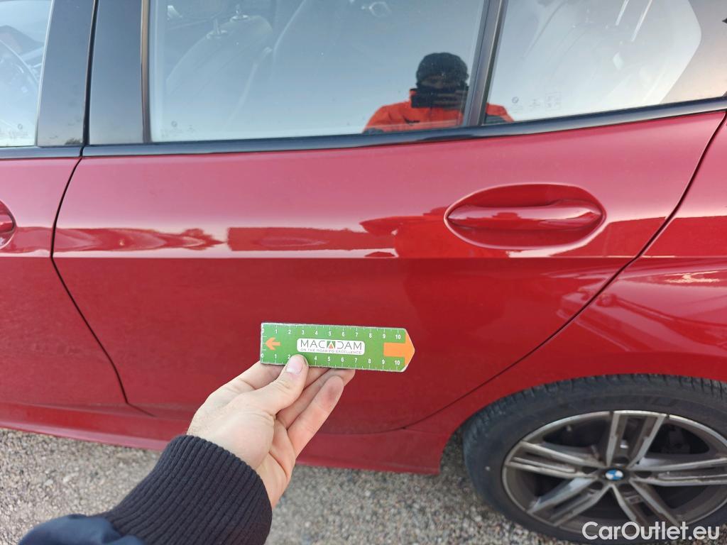  Bmw  Serie 1 BMW  / 2019 / 5P / berlina con portón 118i #32